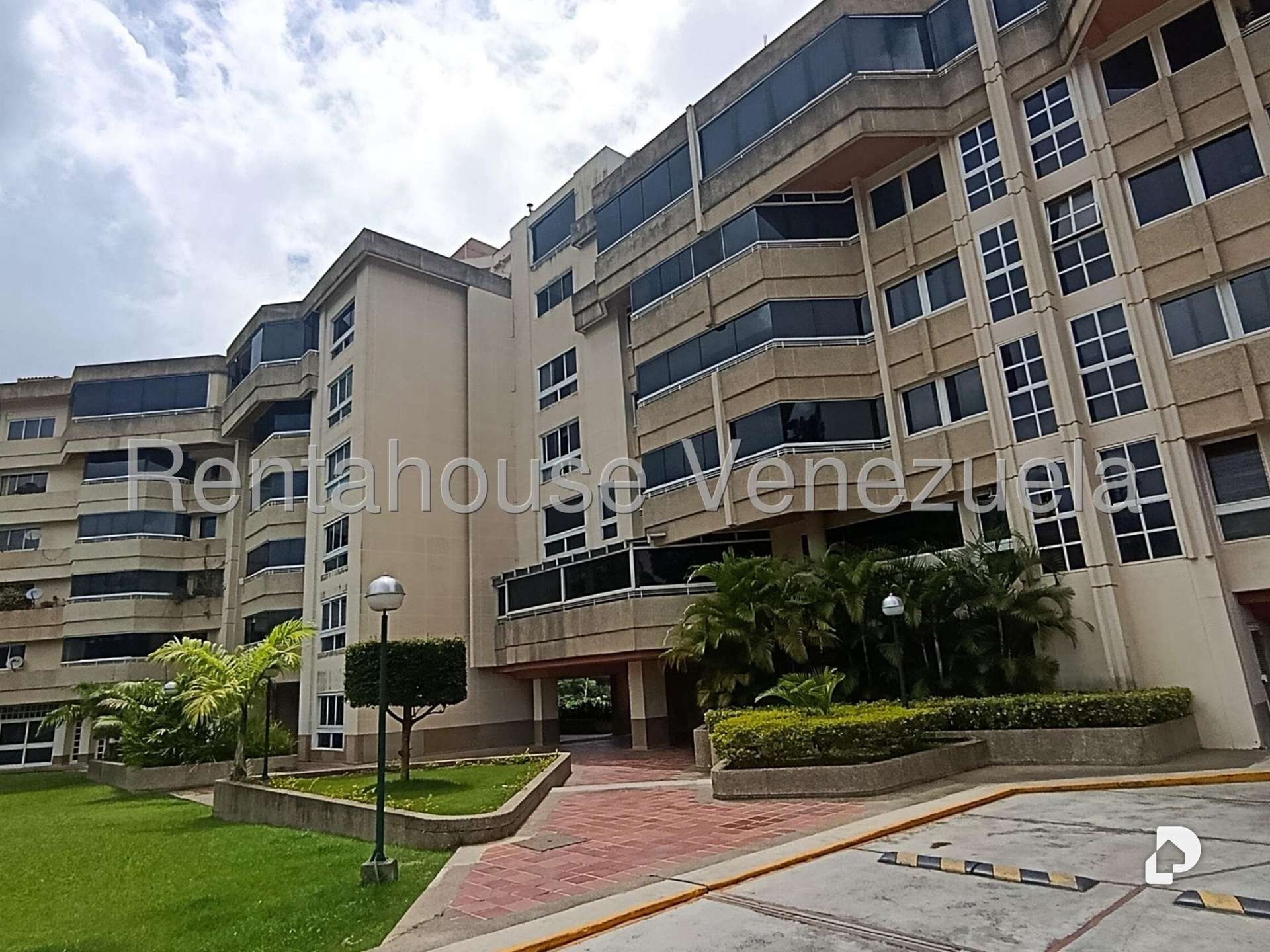 Apartamento en Urb. Miranda, Caracas – 25