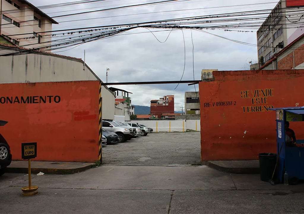 Terreno en Entre Avenidas 4 y 5, Mérida - 1