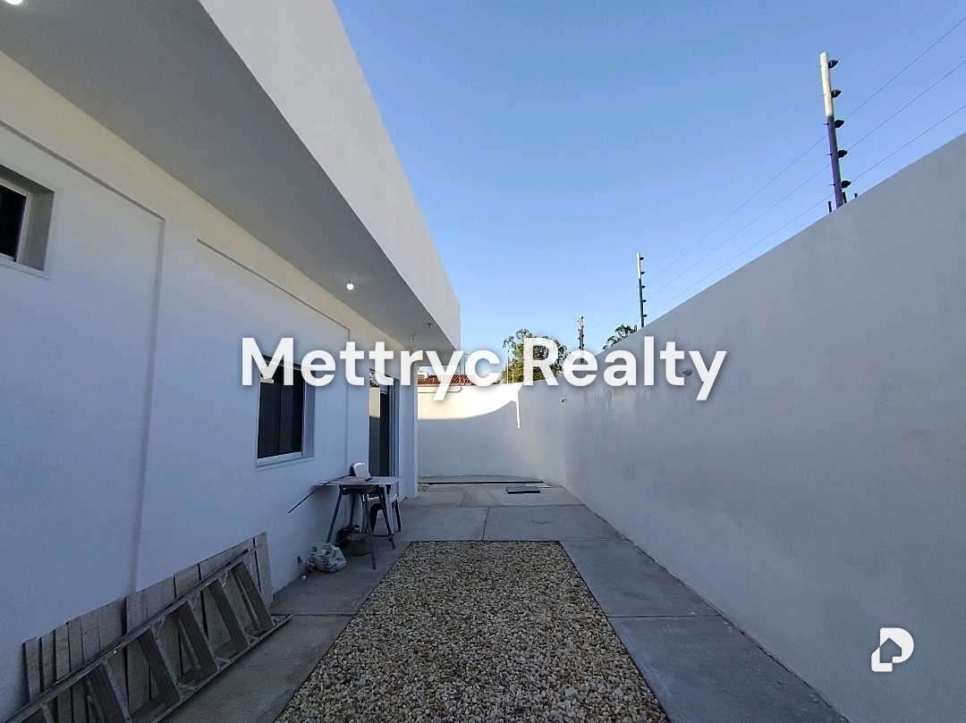 House in Trigal Norte, Valencia – 1