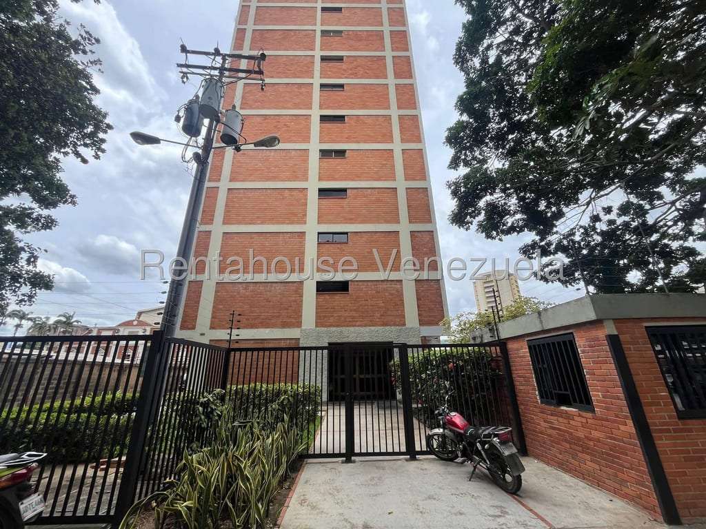 Apartamento en Guaparo, Valencia - 1