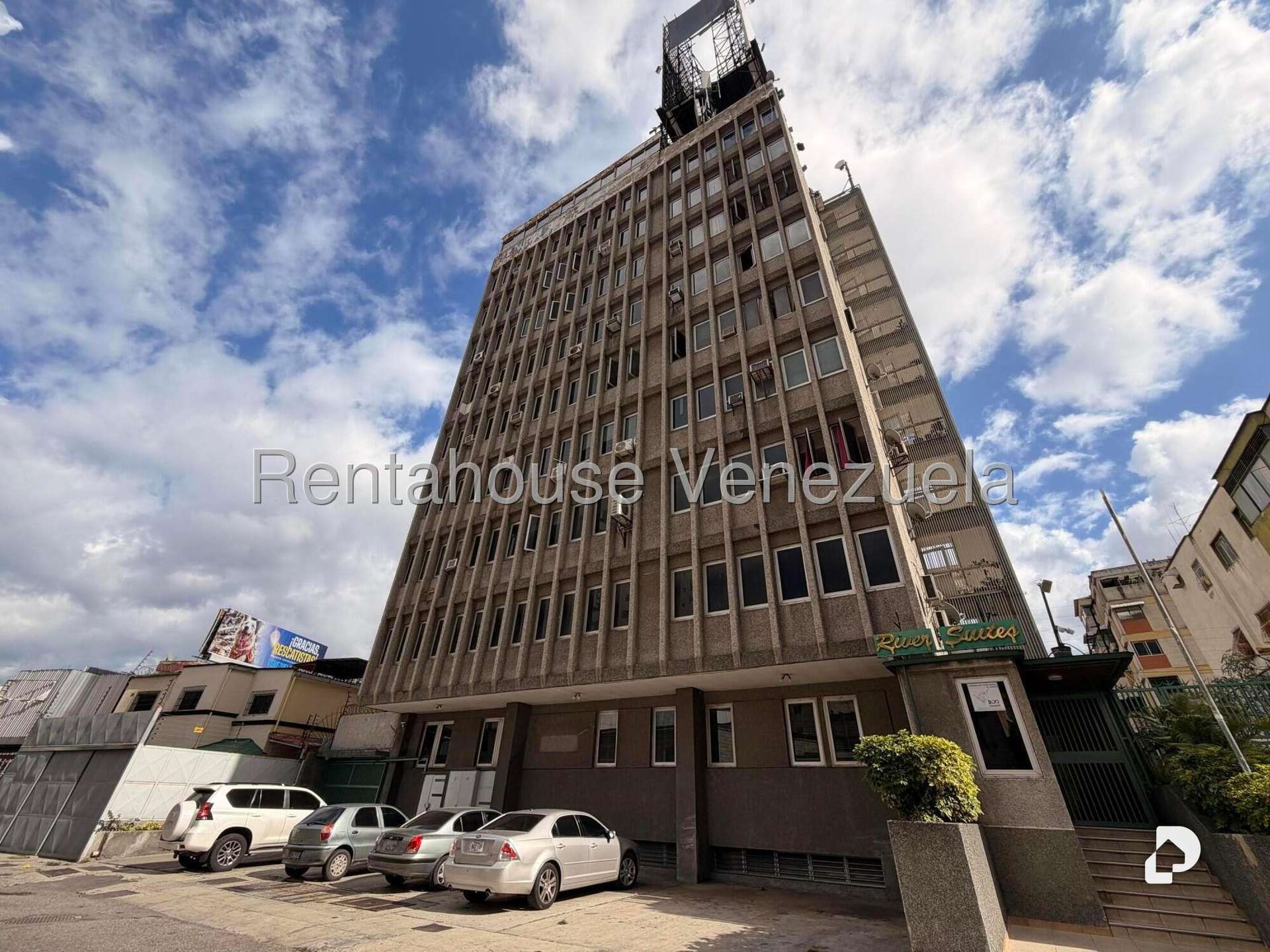 Local comercial en Bello Monte, Caracas – 56