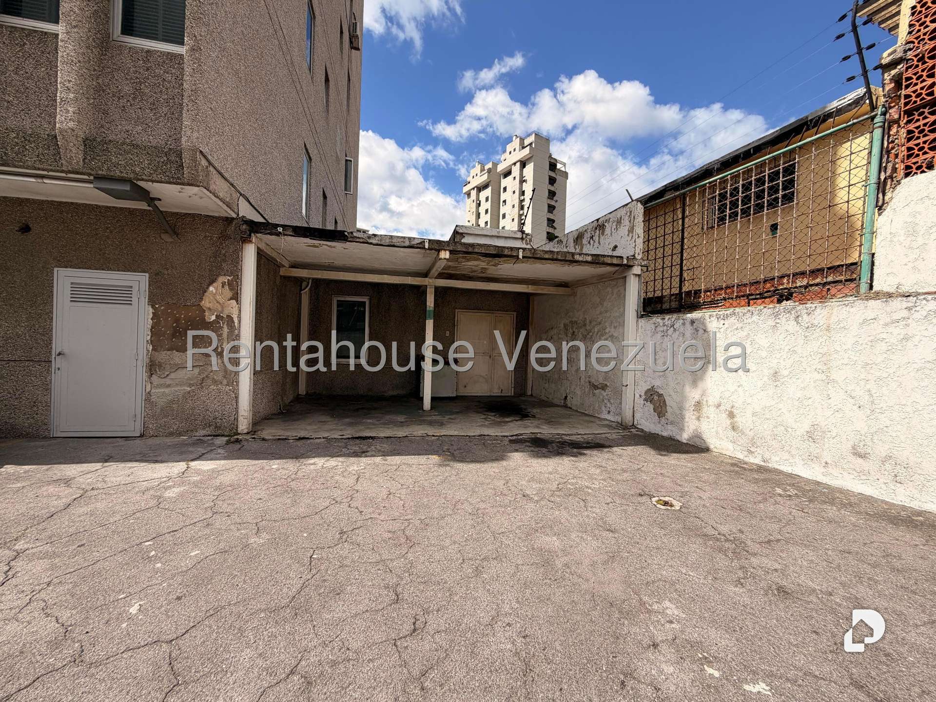 Local comercial en Bello Monte, Caracas – 40