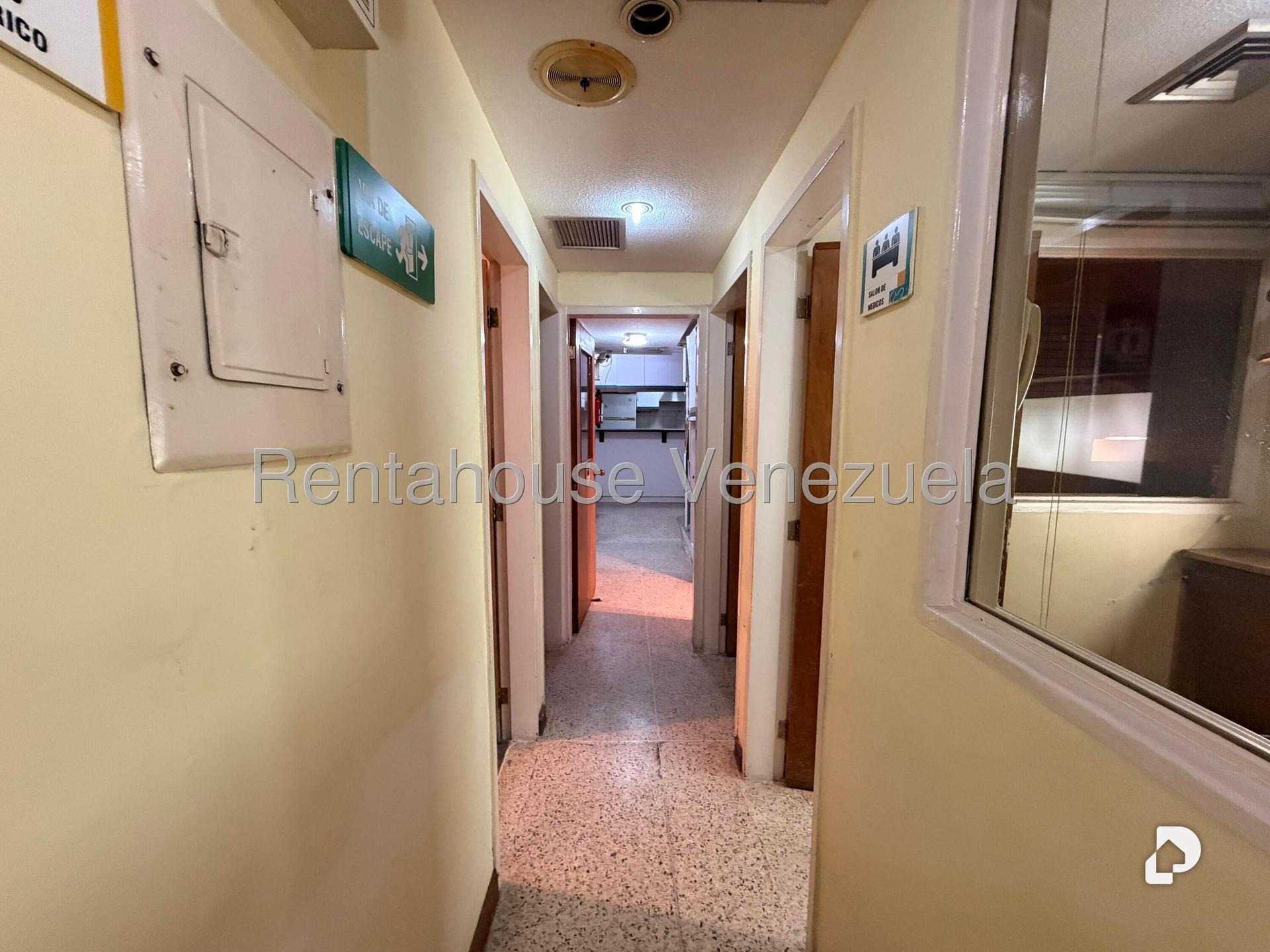 Local comercial en Bello Monte, Caracas – 5