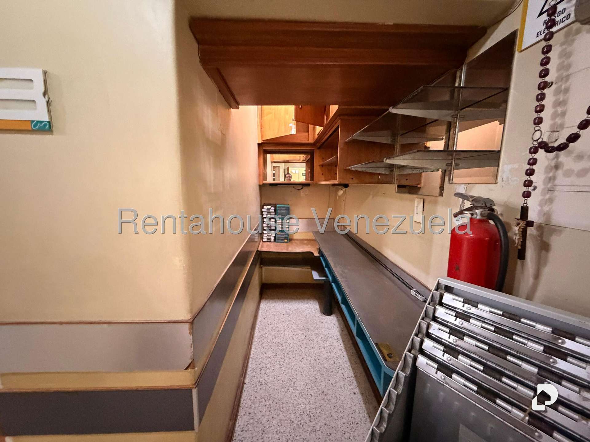 Local comercial en Bello Monte, Caracas – 14