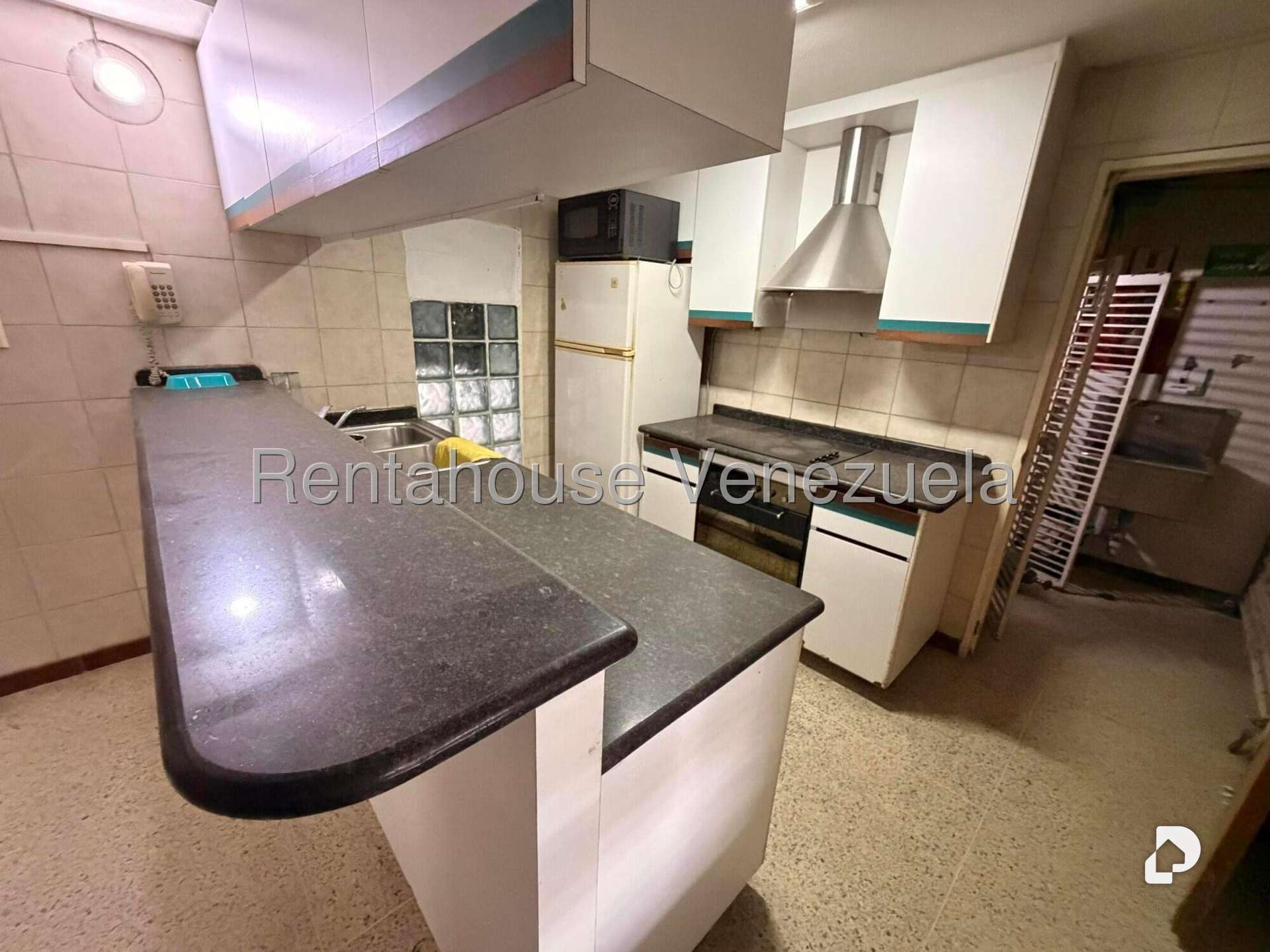 Local comercial en Bello Monte, Caracas – 35