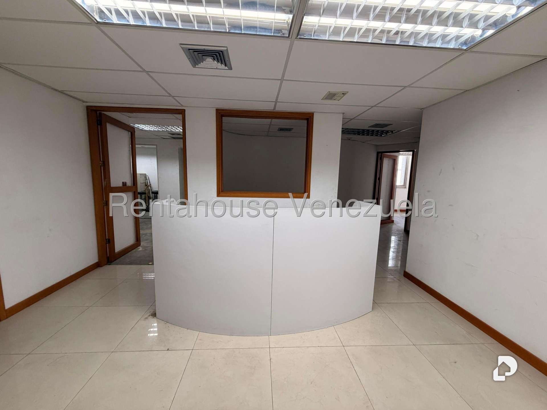 Local comercial en Bello Monte, Caracas – 39