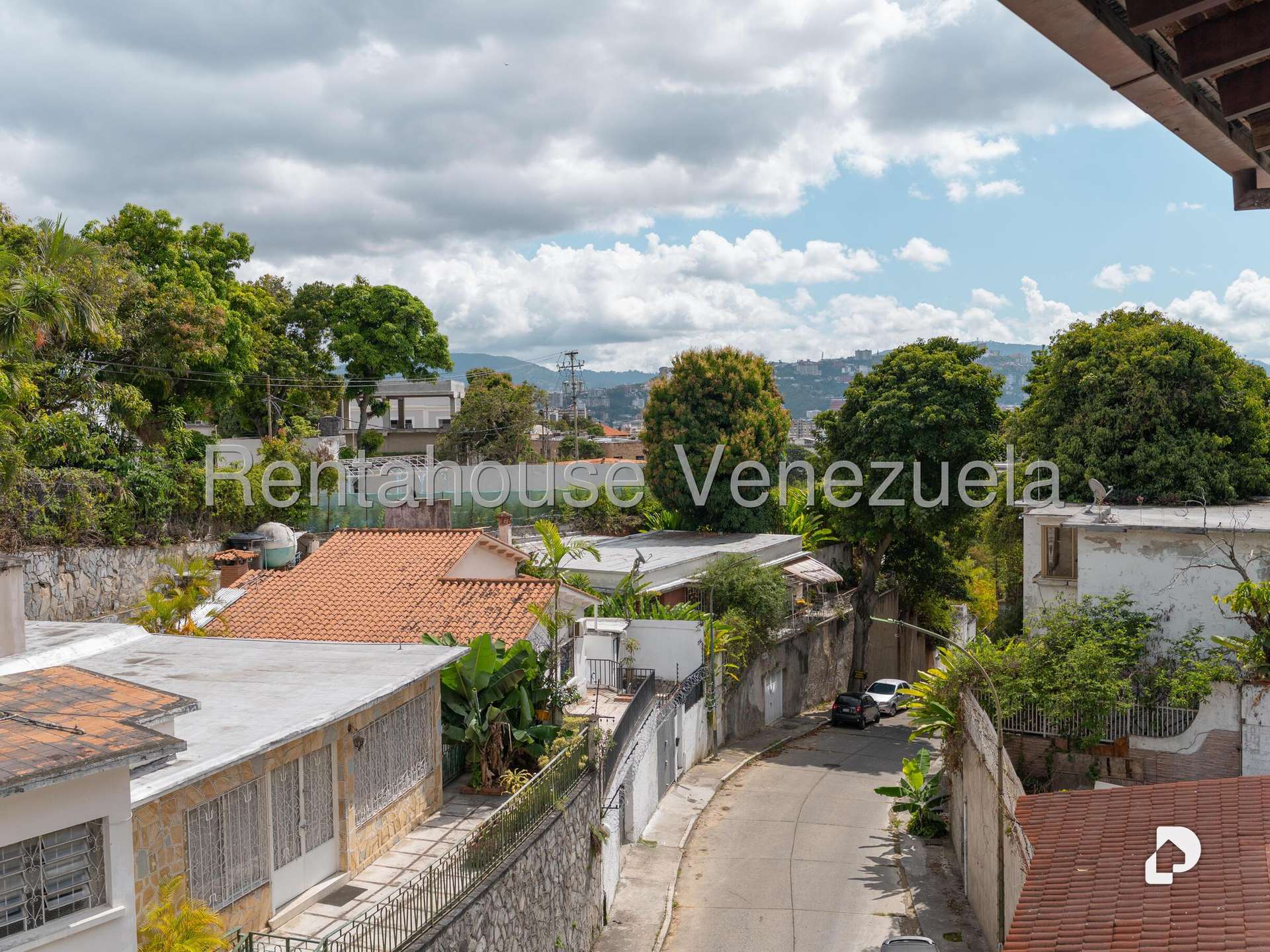 Casa en Alta Florida, Caracas – 35