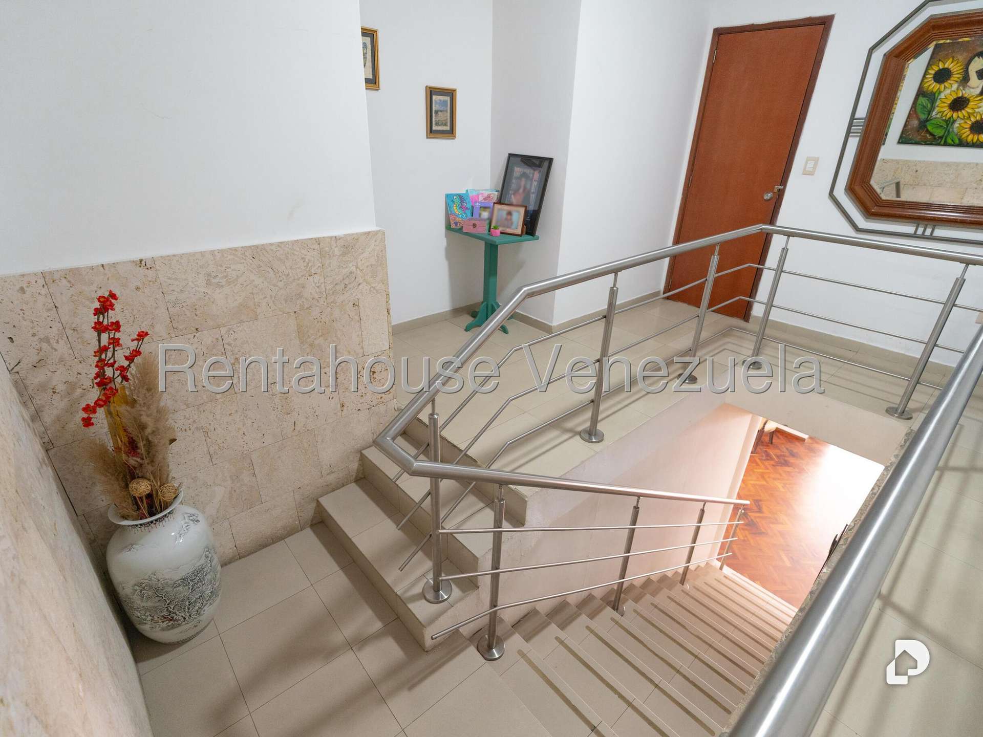 Casa en Alta Florida, Caracas – 16