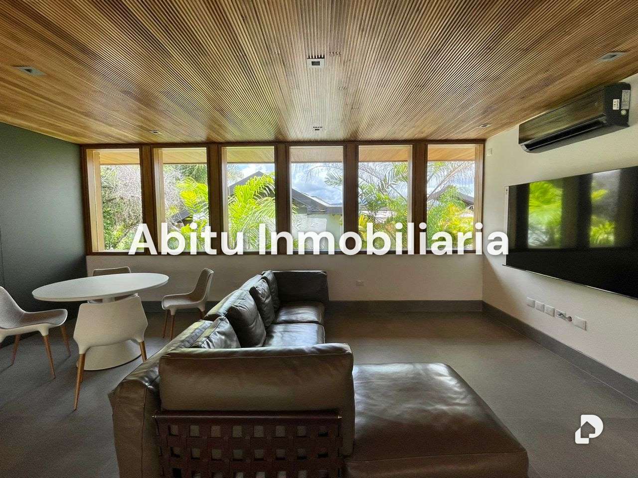 Casa en Altamira, Caracas – 20
