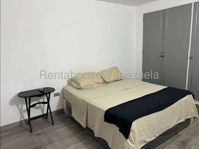 Apartamento en Colinas de La Tahona, Caracas