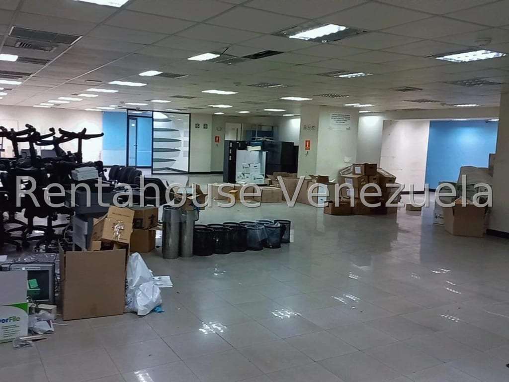 Local comercial en El Cafetal, Caracas