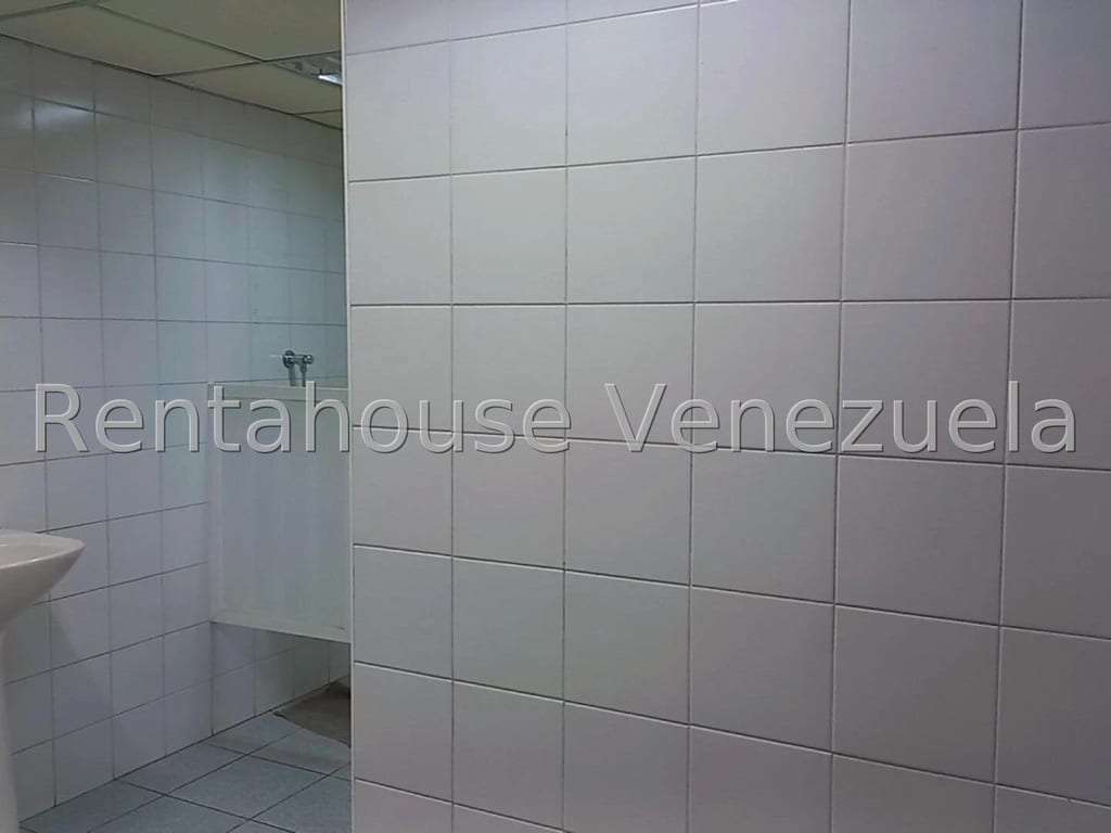 Local comercial en El Cafetal, Caracas