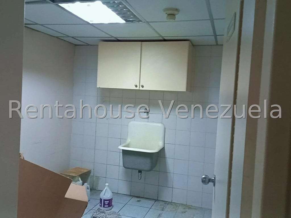 Local comercial en El Cafetal, Caracas