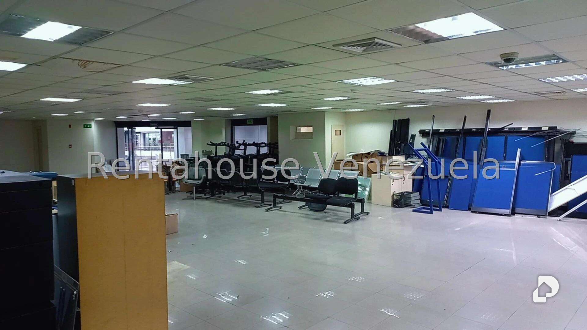Local comercial en El Cafetal, Caracas – 14