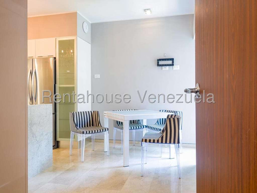 Apartamento en Las Mesetas de Santa Rosa de Lima, Caracas