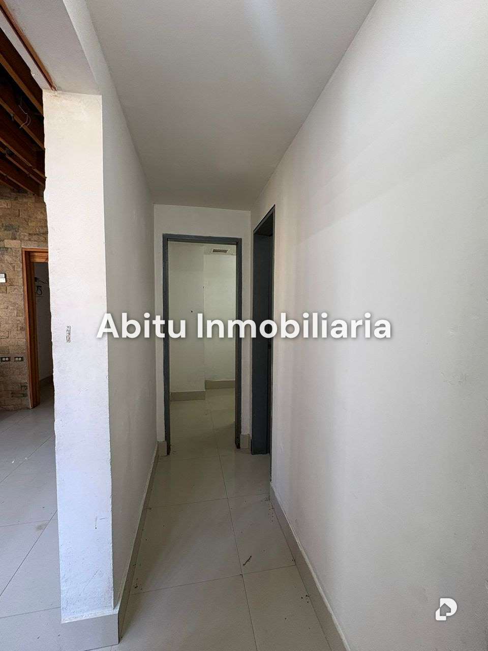 Local comercial en Macaracuay, Caracas – 11