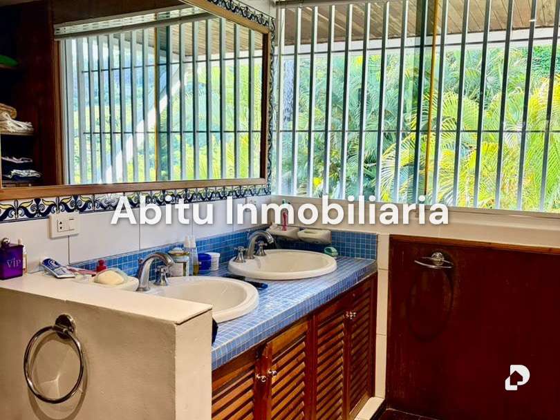 Casa en Oripoto, Caracas – 11