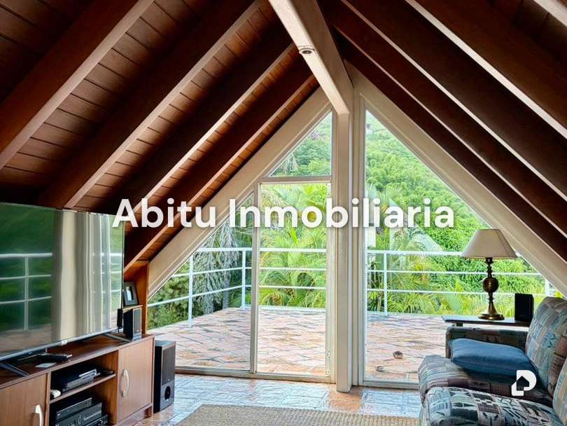 Casa en Oripoto, Caracas – 16