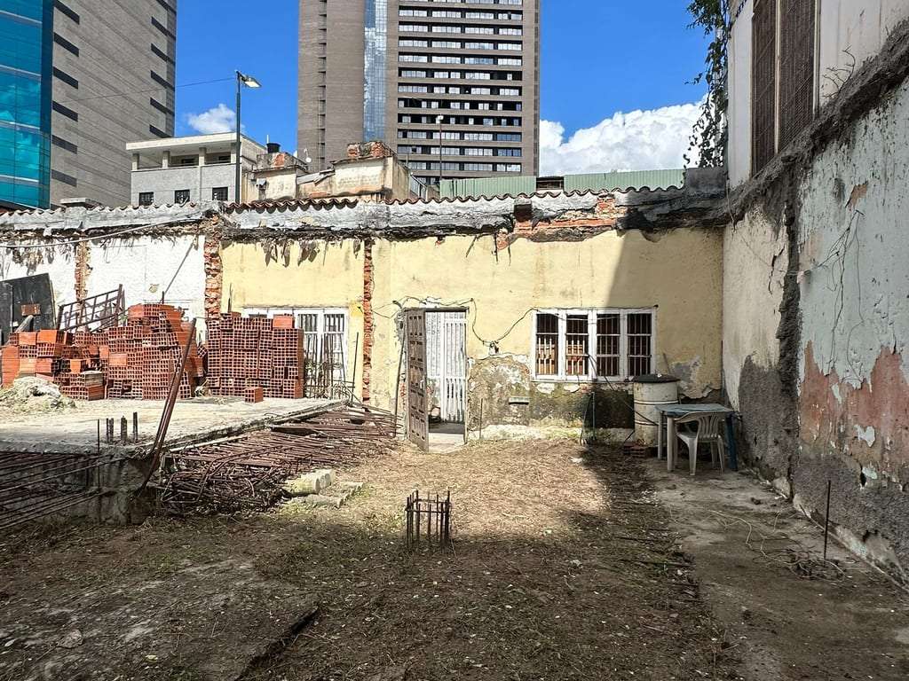Land in Sabana Grande, Caracas - 1