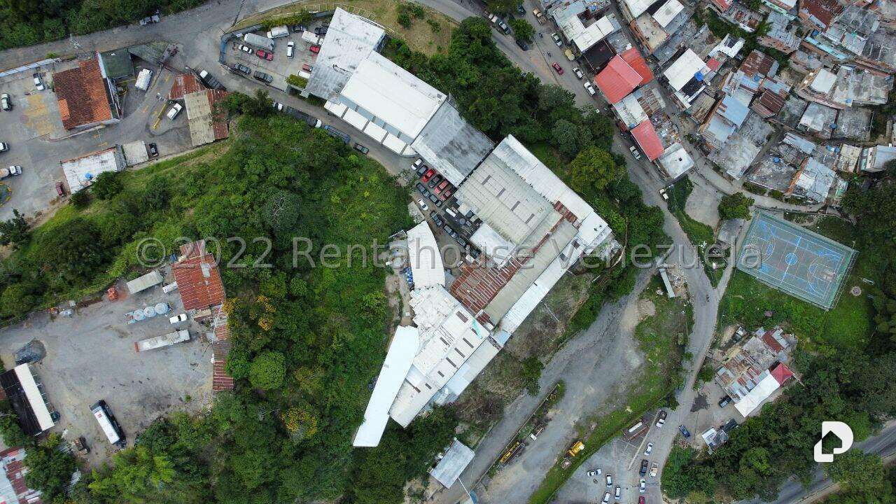 Terreno en La Trinidad, Caracas – 12