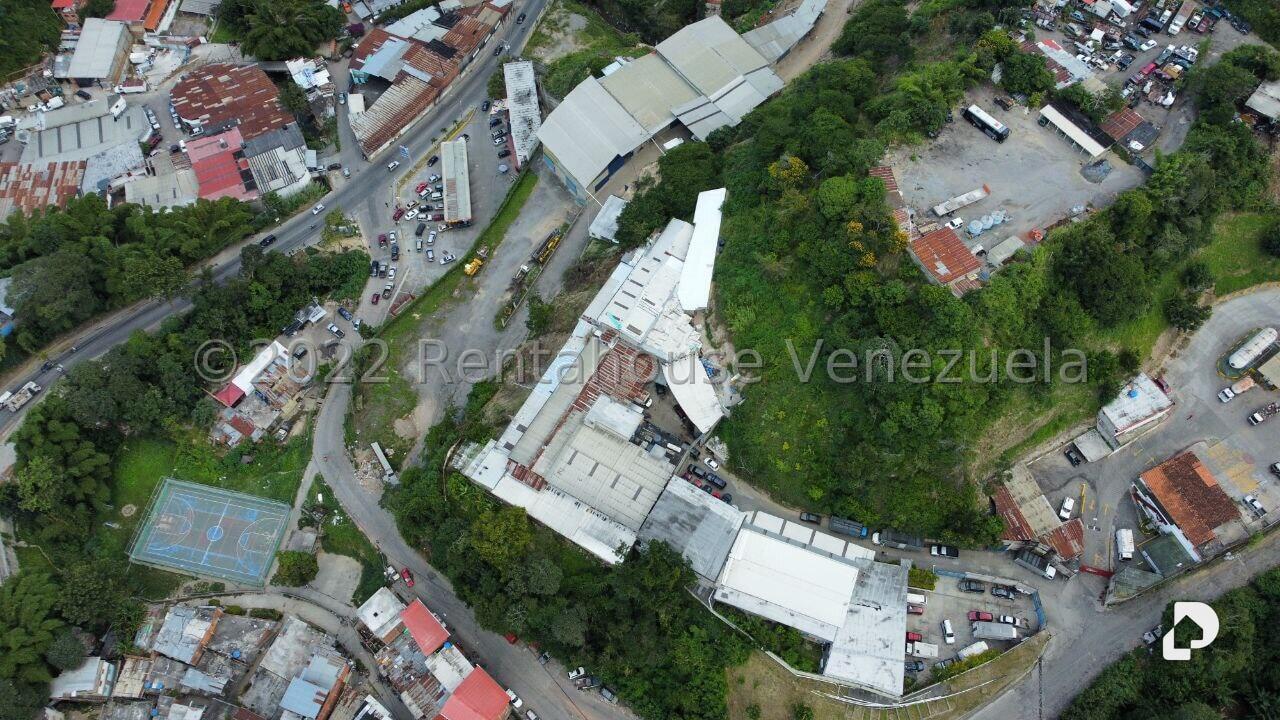 Terreno en La Trinidad, Caracas – 2