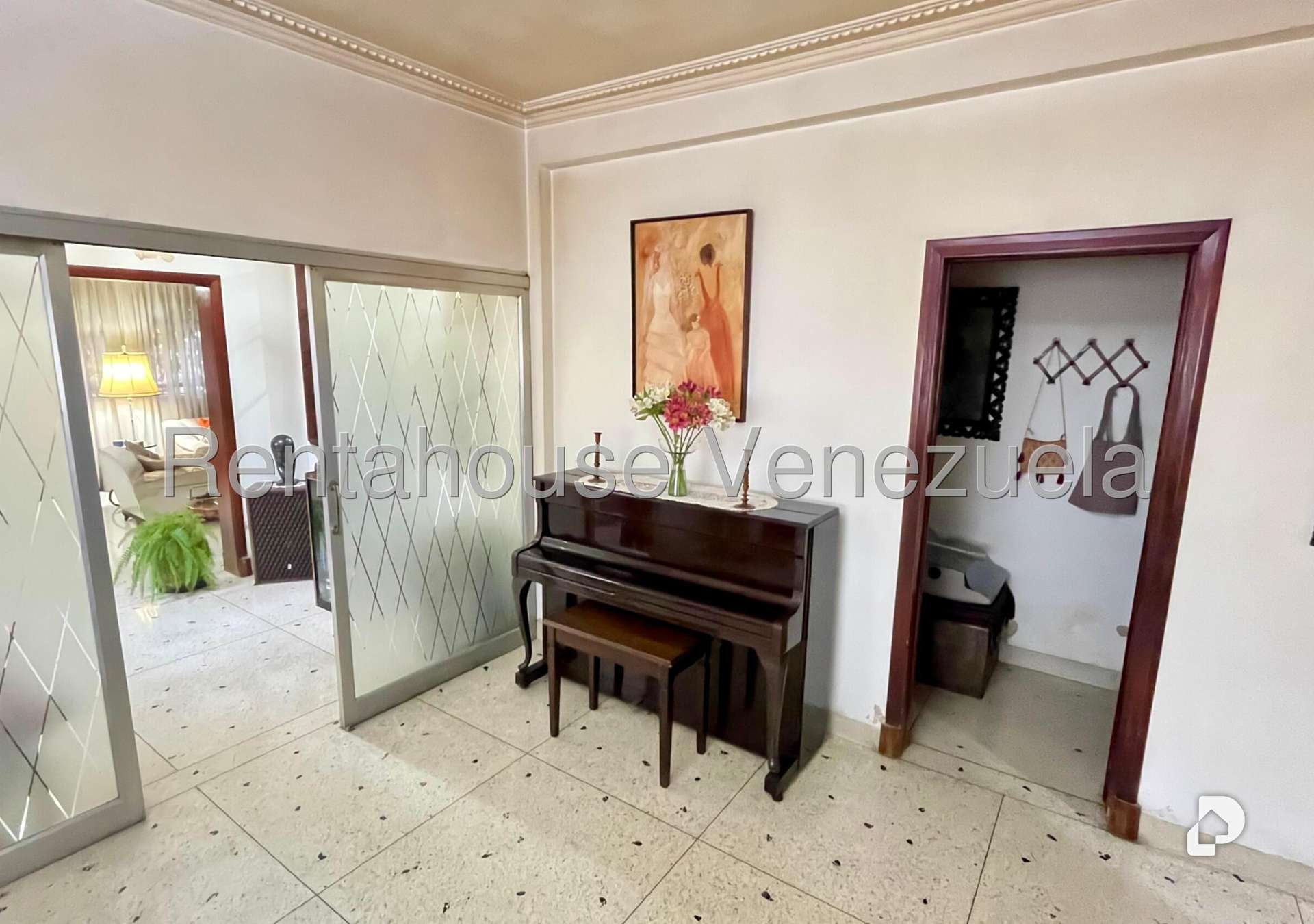 Casa en Alta Florida, Caracas – 13