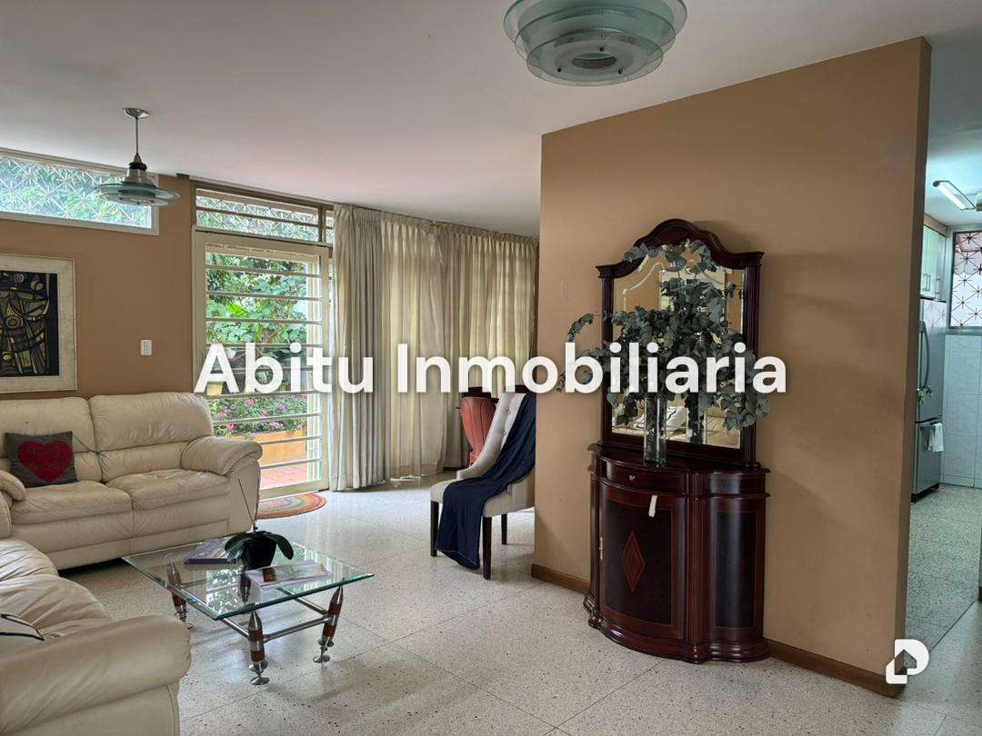 House in Las Acacias, Caracas – 10