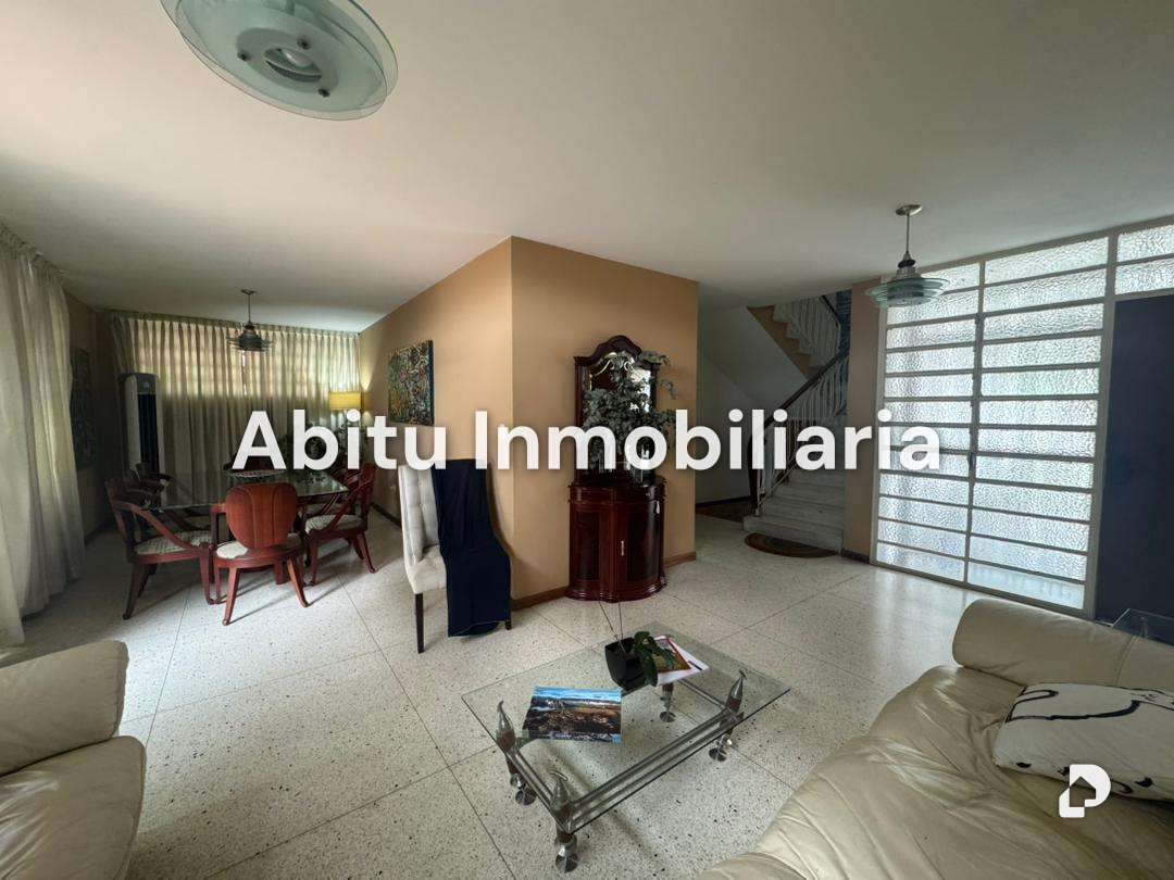 House in Las Acacias, Caracas – 11