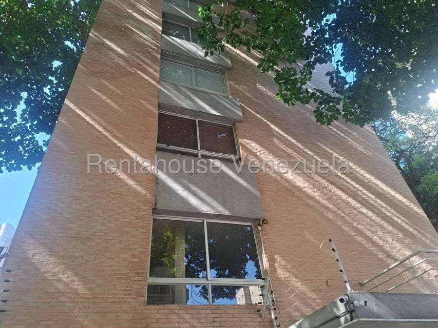 Apartment in El Rosal, Caracas - 1