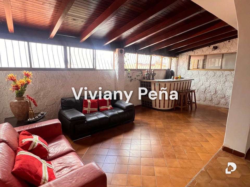Casa en Alto Prado, Caracas – 9