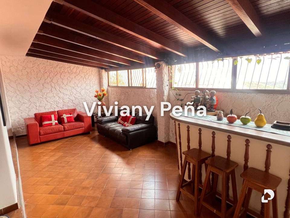Casa en Alto Prado, Caracas – 8