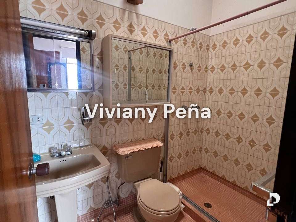 Casa en Alto Prado, Caracas – 12