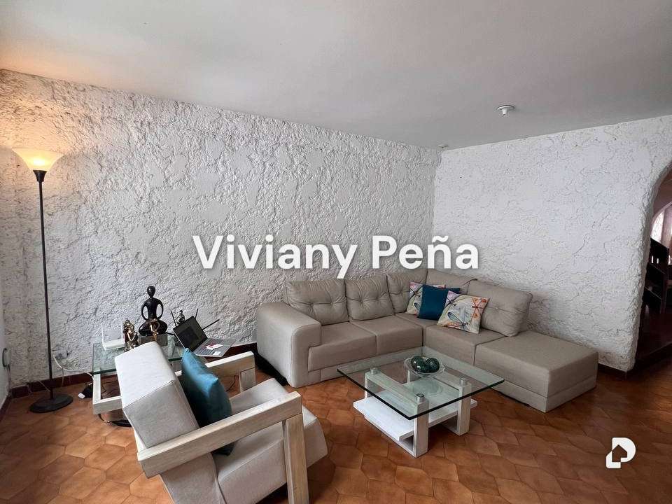 Casa en Alto Prado, Caracas – 3