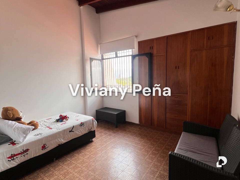 Casa en Alto Prado, Caracas – 11