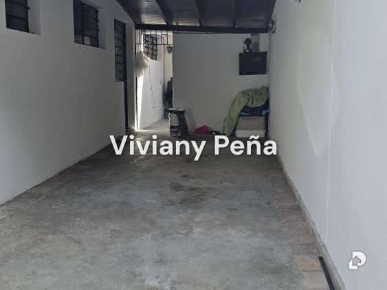 Casa en Alto Prado, Caracas – 14