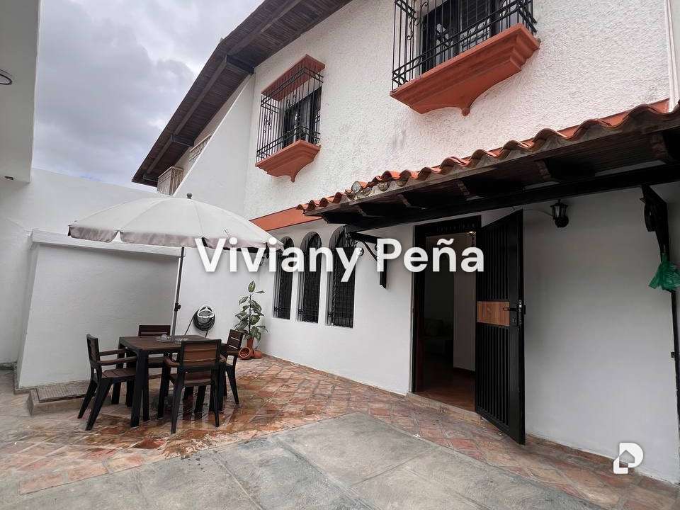 Casa en Alto Prado, Caracas – 1