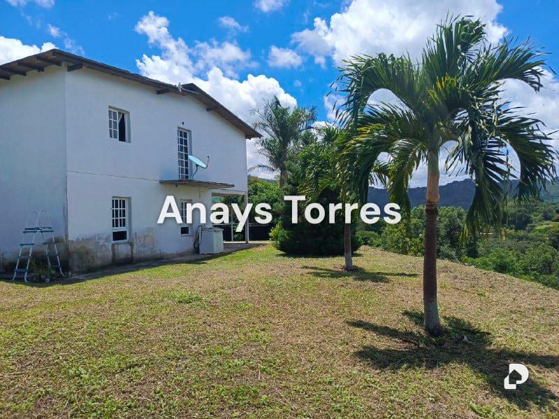House in Los Teques, Altos Mirandinos – 2
