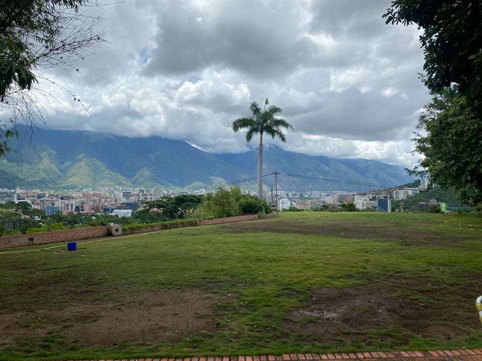 Terreno en Valle Arriba, Caracas - 1