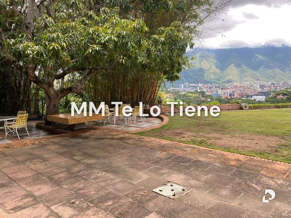 Terreno en Valle Arriba, Caracas – 2