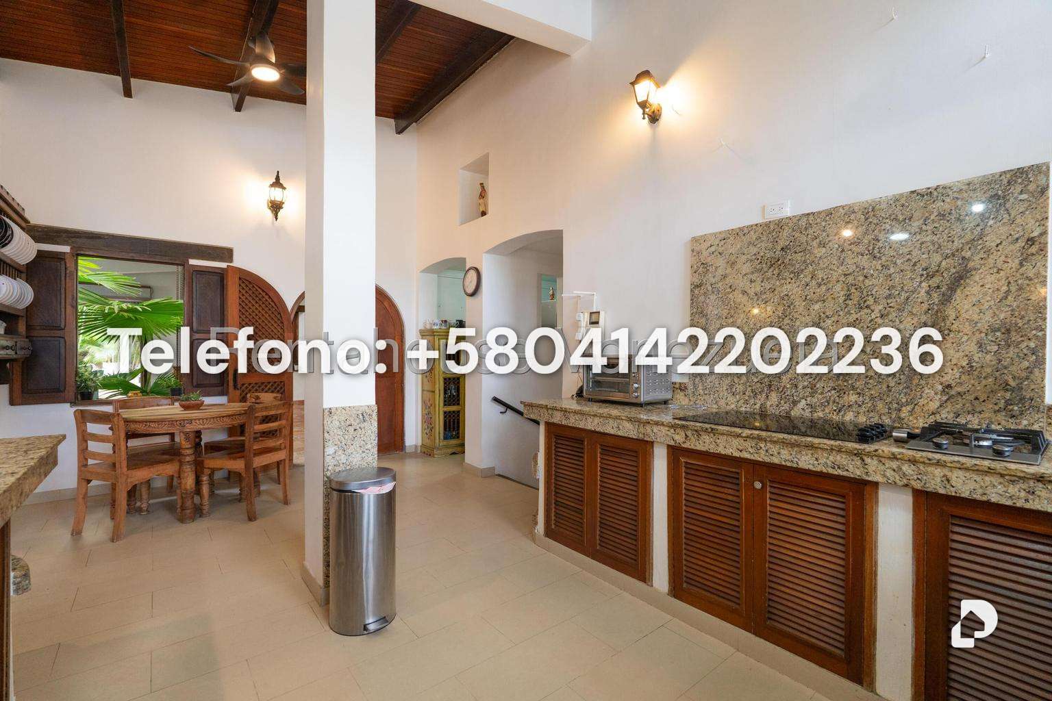 Casa en Prados del Este, Caracas – 32