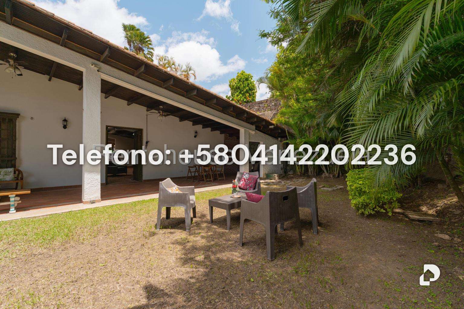 Casa en Prados del Este, Caracas – 25