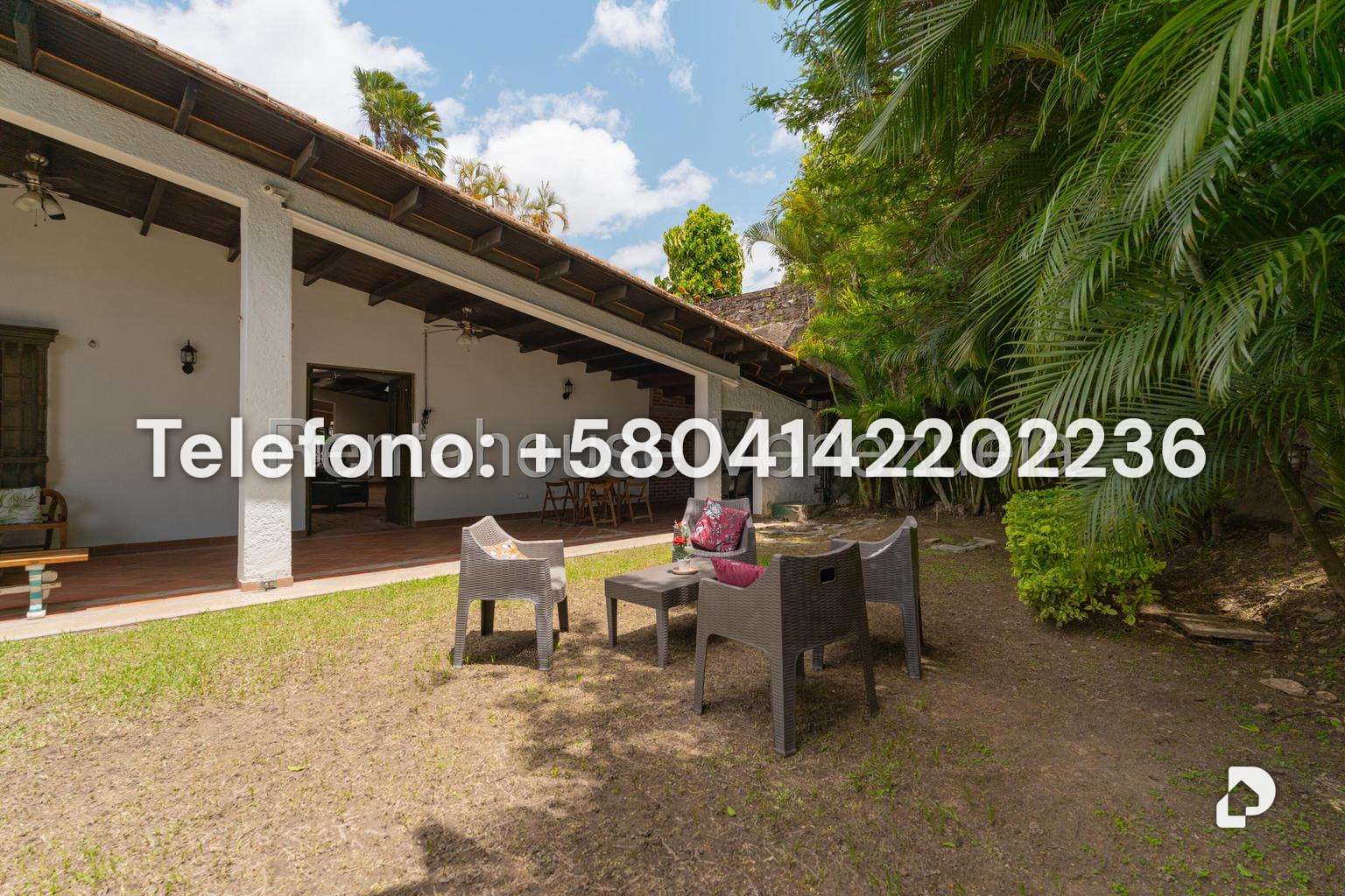 Casa en Prados del Este, Caracas – 25