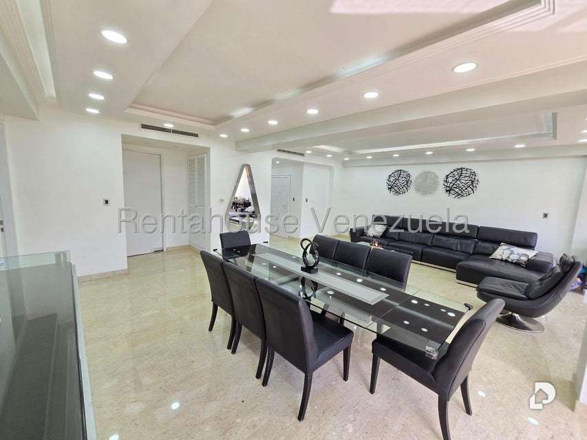Apartamento en Campo Alegre, Caracas – 4