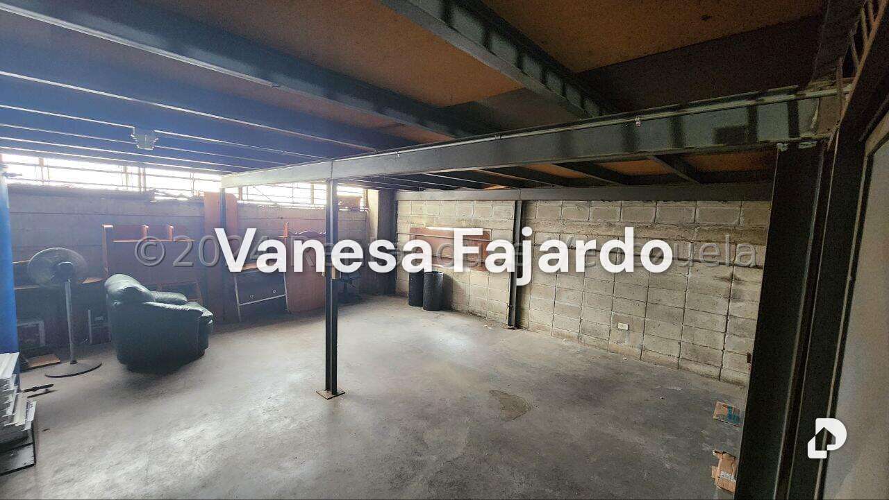 Galpón en Prado de María, Caracas – 13