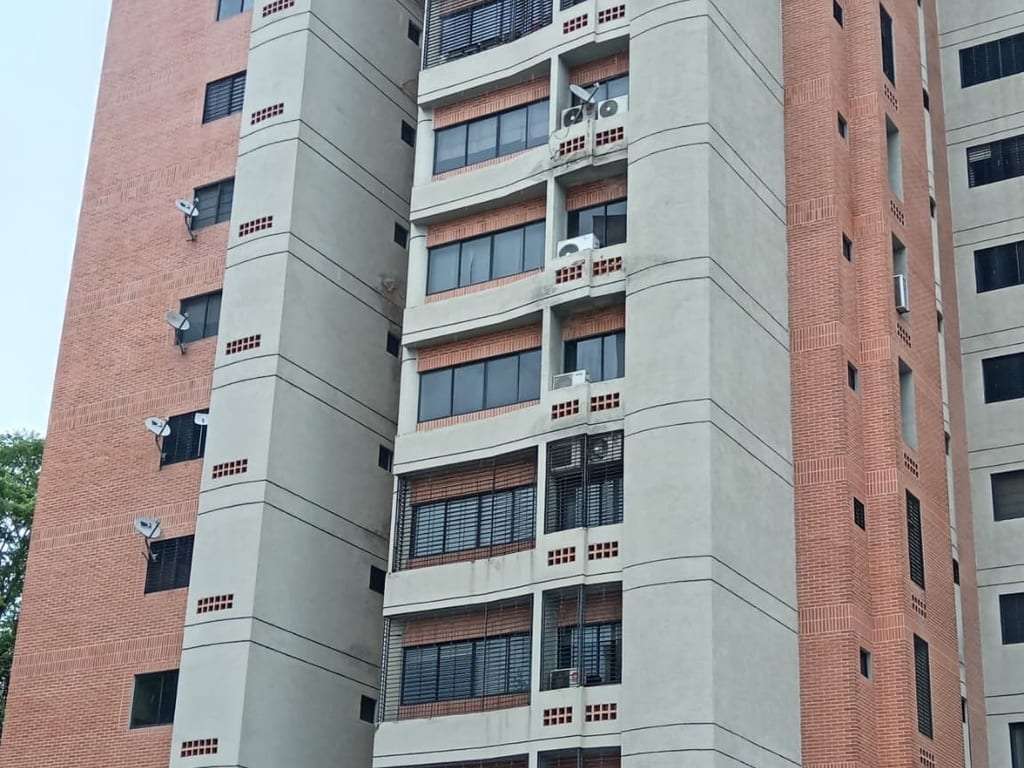 Apartment in Valles de Camoruco, Valencia - 1
