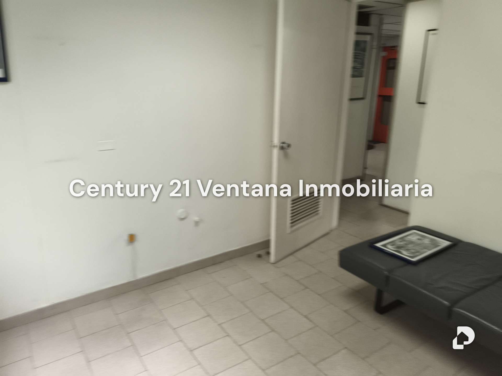 Oficina en Las Mercedes, Caracas – 13