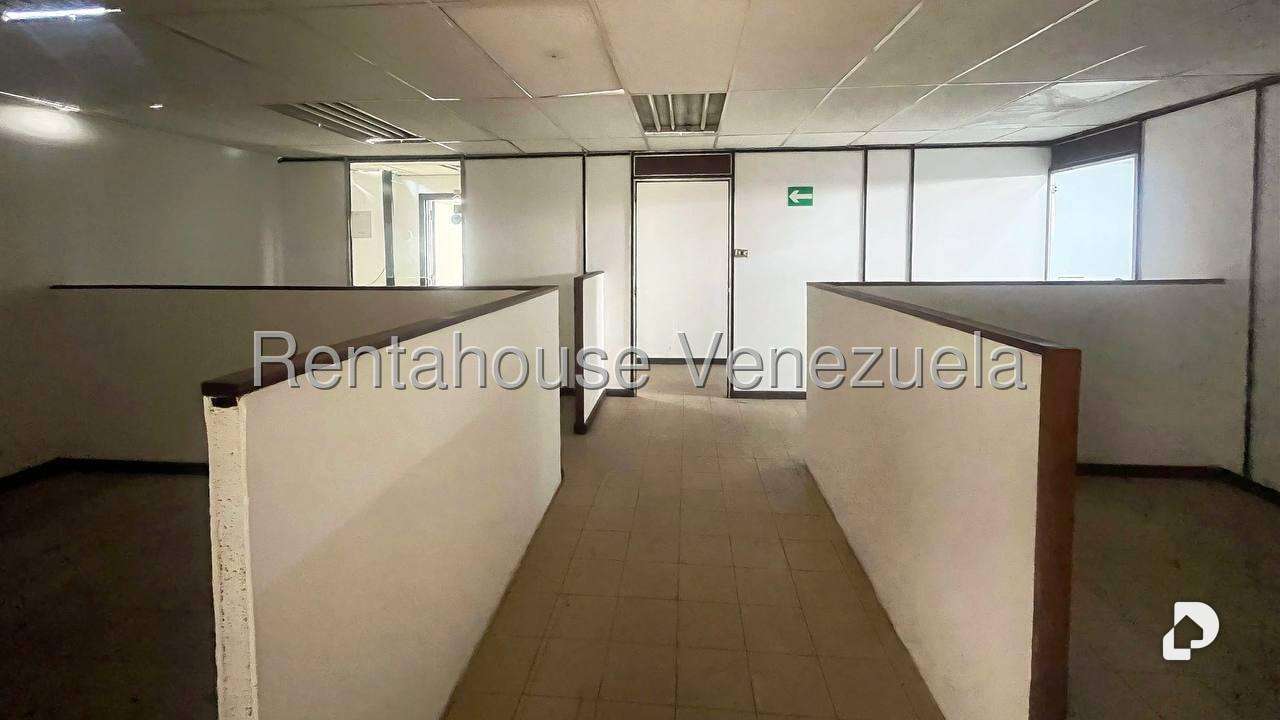 Edificio en Los Ruices, Caracas – 26
