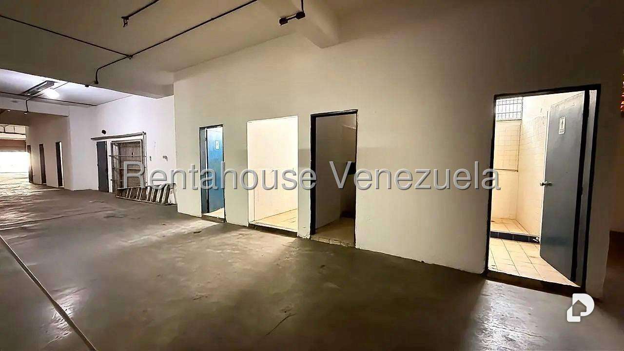 Edificio en Los Ruices, Caracas – 14