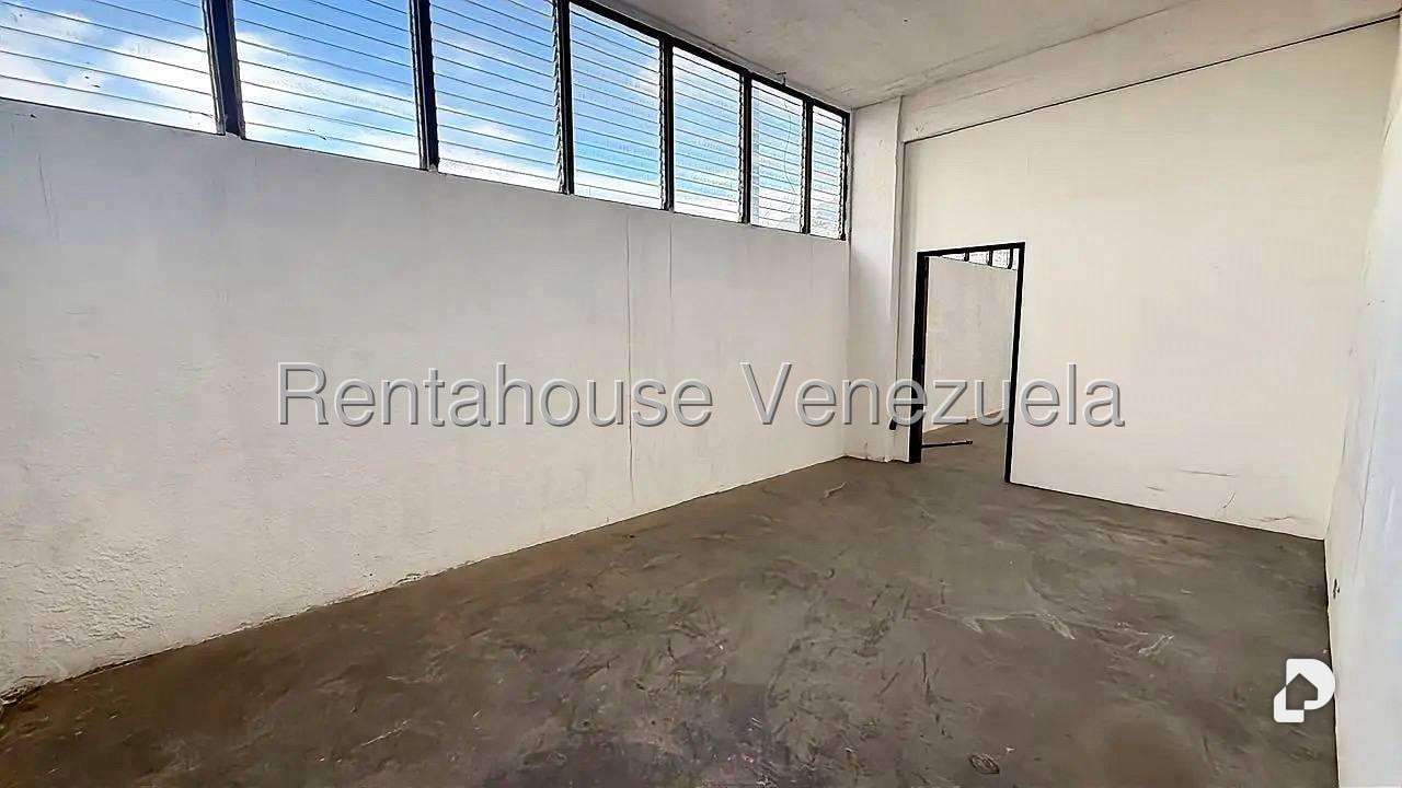 Edificio en Los Ruices, Caracas – 13