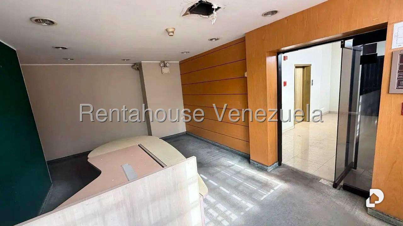 Edificio en Los Ruices, Caracas – 15